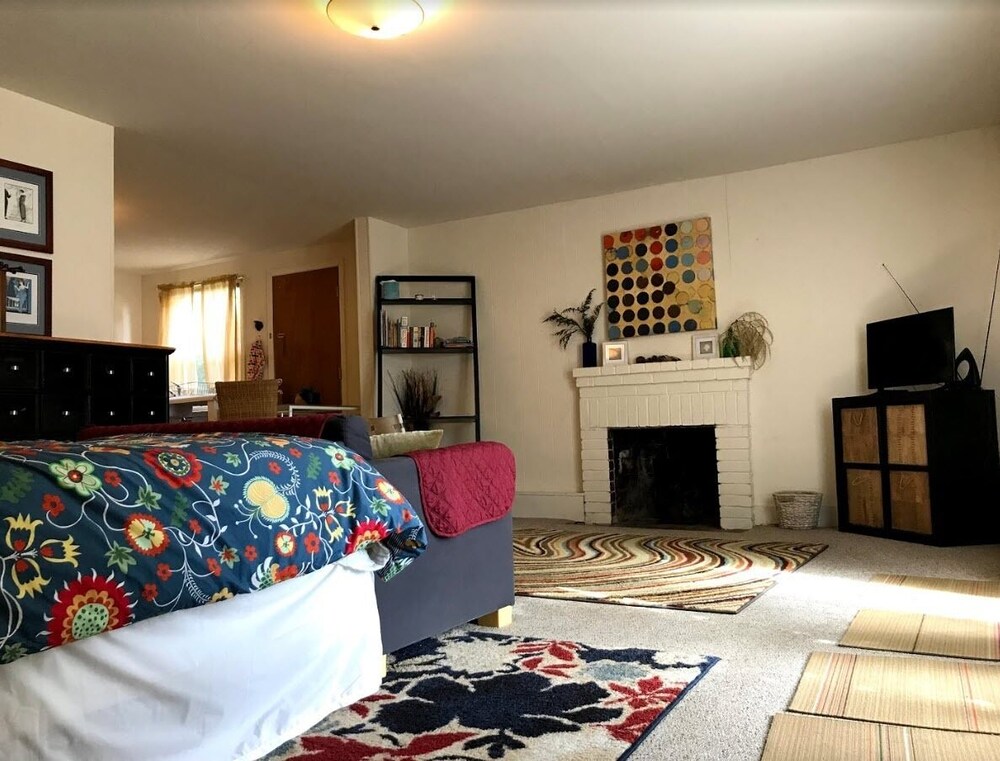 Private Studio Apartment In Beautiful Berkeley Hills In Oakland Hotel Rates Reviews On Orbitz