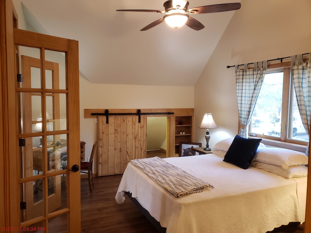 New Listing Upscale Carriage For Work Or Leisure Travel 2019