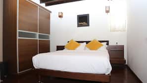 4 bedrooms, minibar, in-room safe, desk