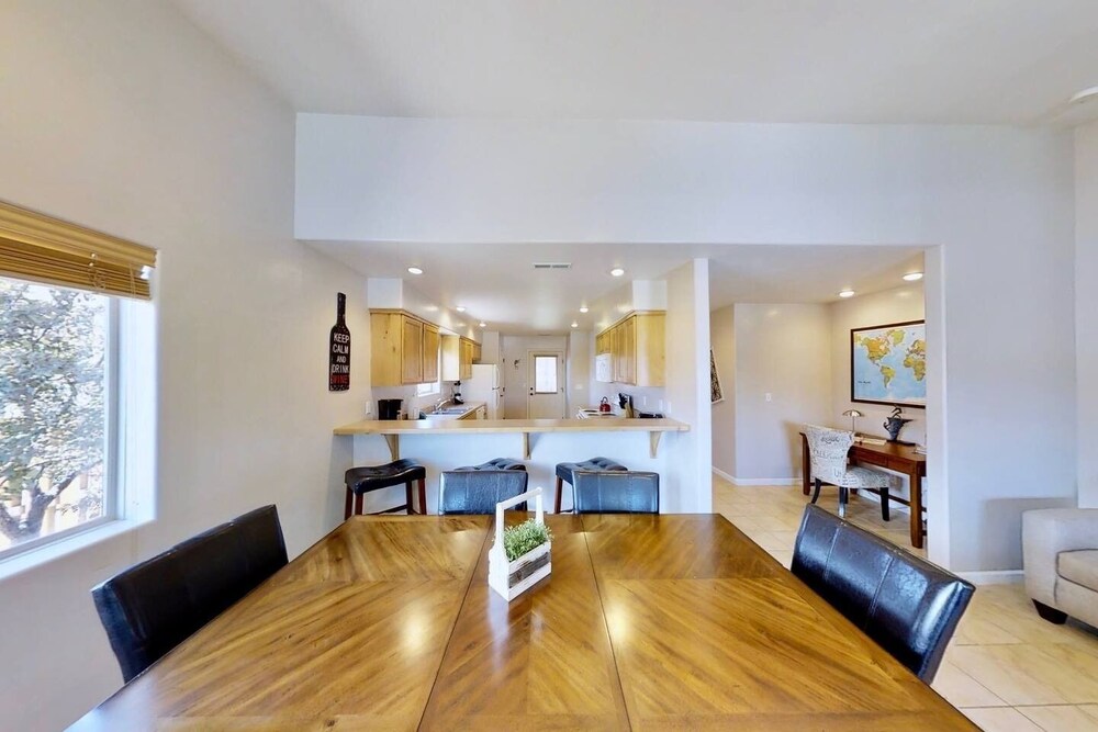 Moab Horsethief House - 3B/2.5B - Garage - Pool