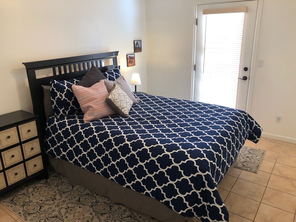 Moab Horsethief House - 3B/2.5B - Garage - Pool