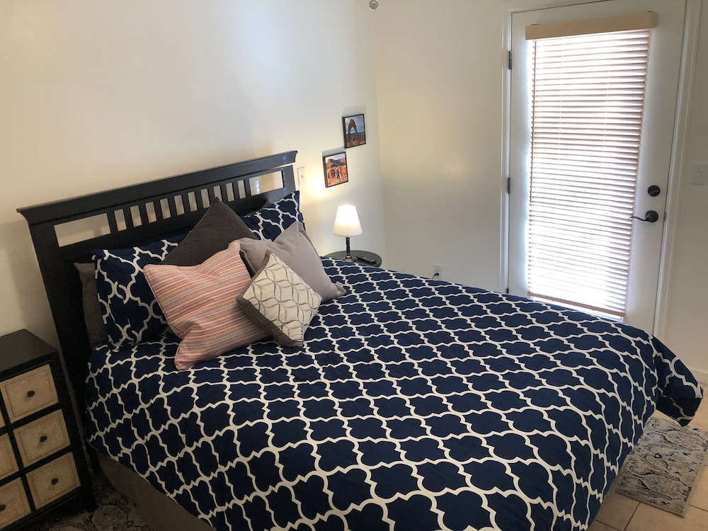 Moab Horsethief House - 3B/2.5B - Garage - Pool