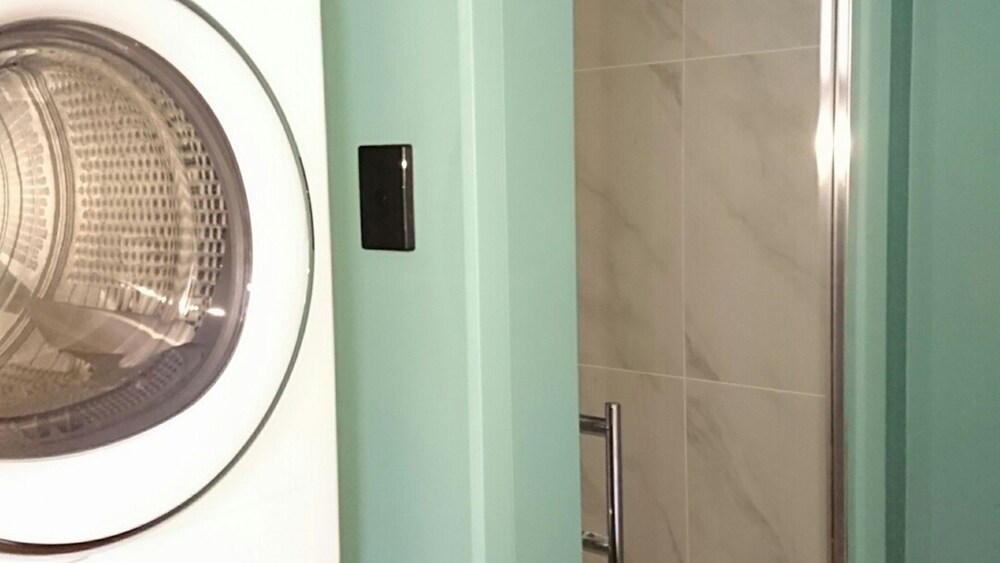 Caradi Apartmentself contained luxury Launceston Stayz