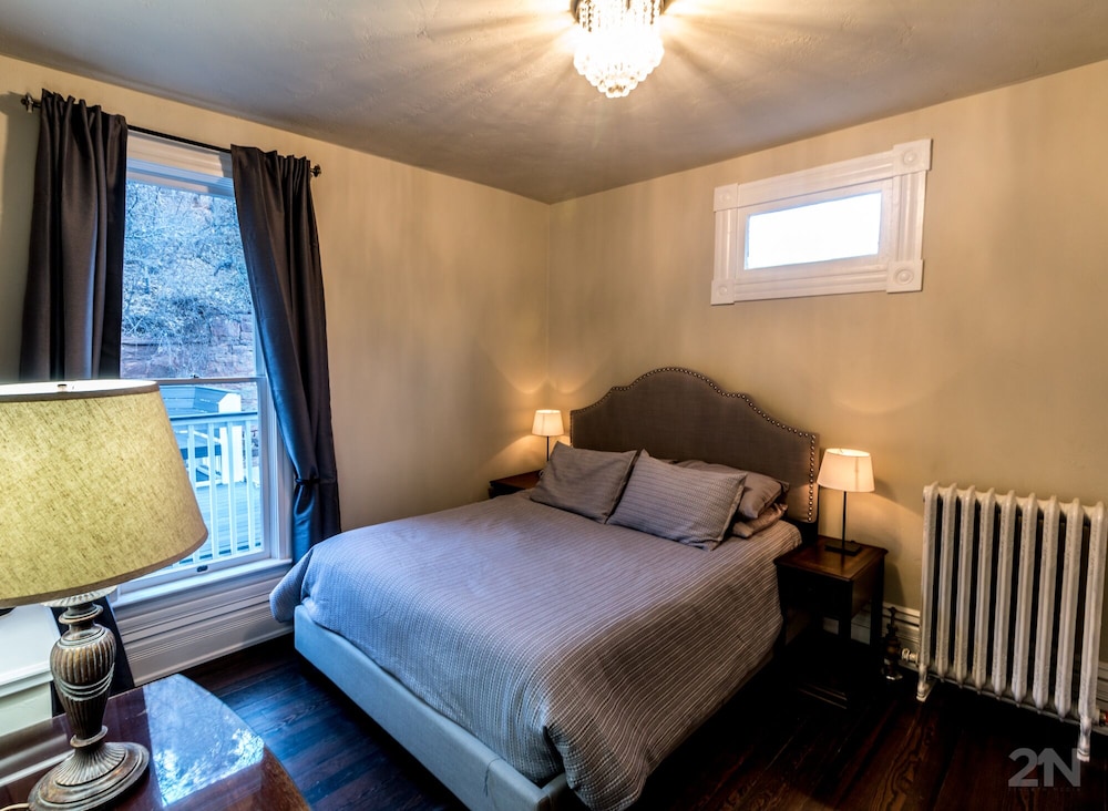 The Historic Allison House on Manitou Ave. Manitou Springs Vrbo