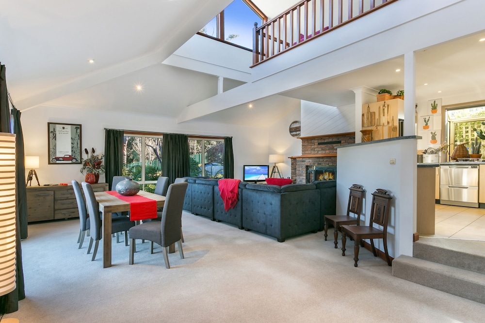 Cedar Lodge