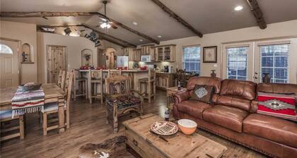 Cowboy Cabin - Two Bedroom Cabin with Hot Tub