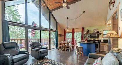Midtown HideAway - Two Bedroom Cabin
