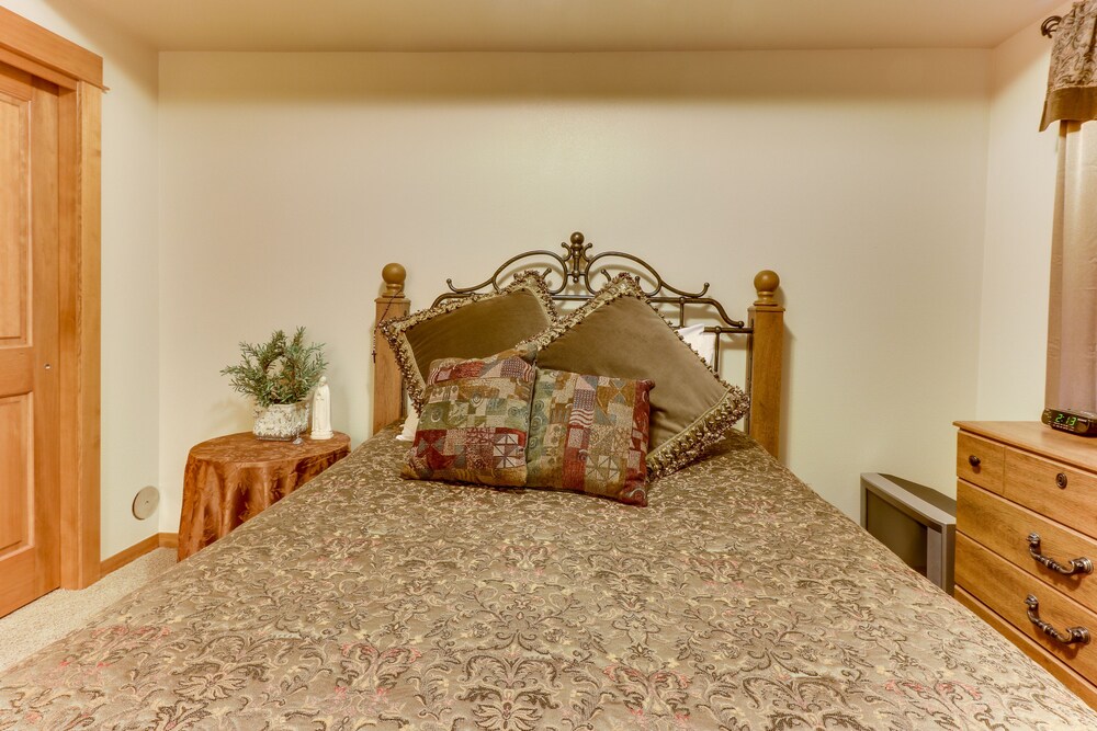 Updated condo right on the water with tremendous views Birch Bay Vrbo