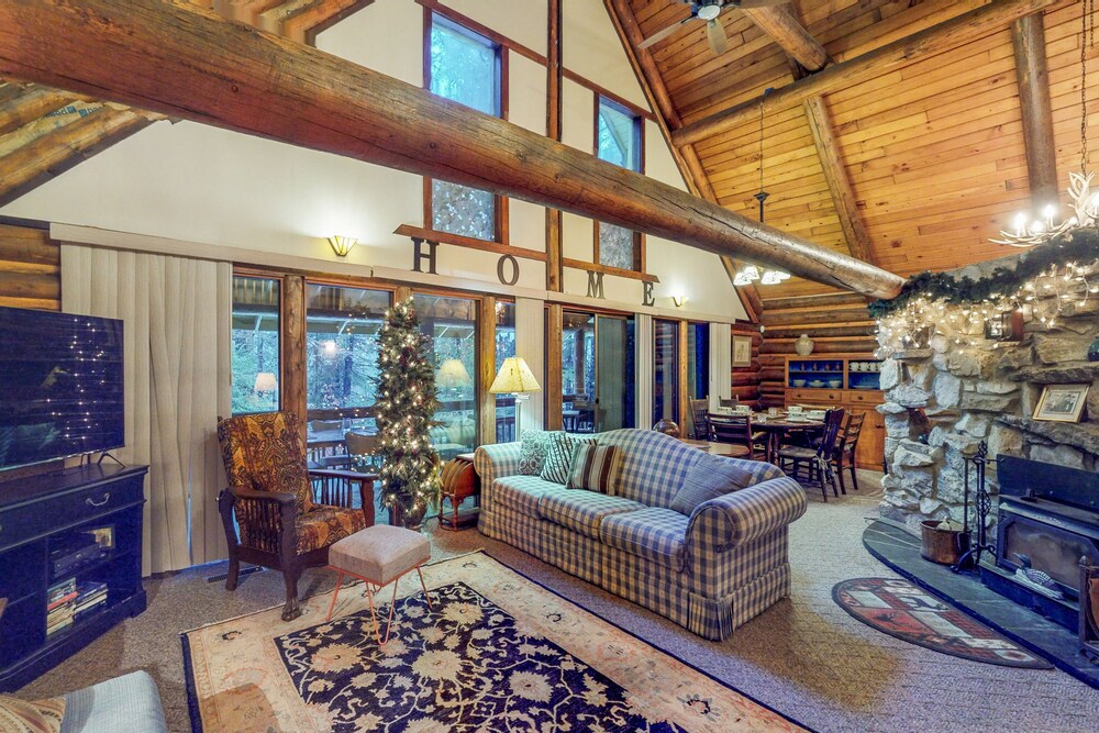 New Listing Dog Friendly Log Cabin W Deck Sauna Nearby River