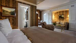 Egyptian cotton sheets, premium bedding, down comforters, in-room safe