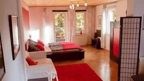 In-room safe, individually decorated, individually furnished, desk
