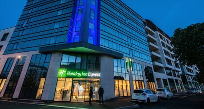 Holiday Inn Express Rouen Centre - Rive Gauche, an IHG Hotel