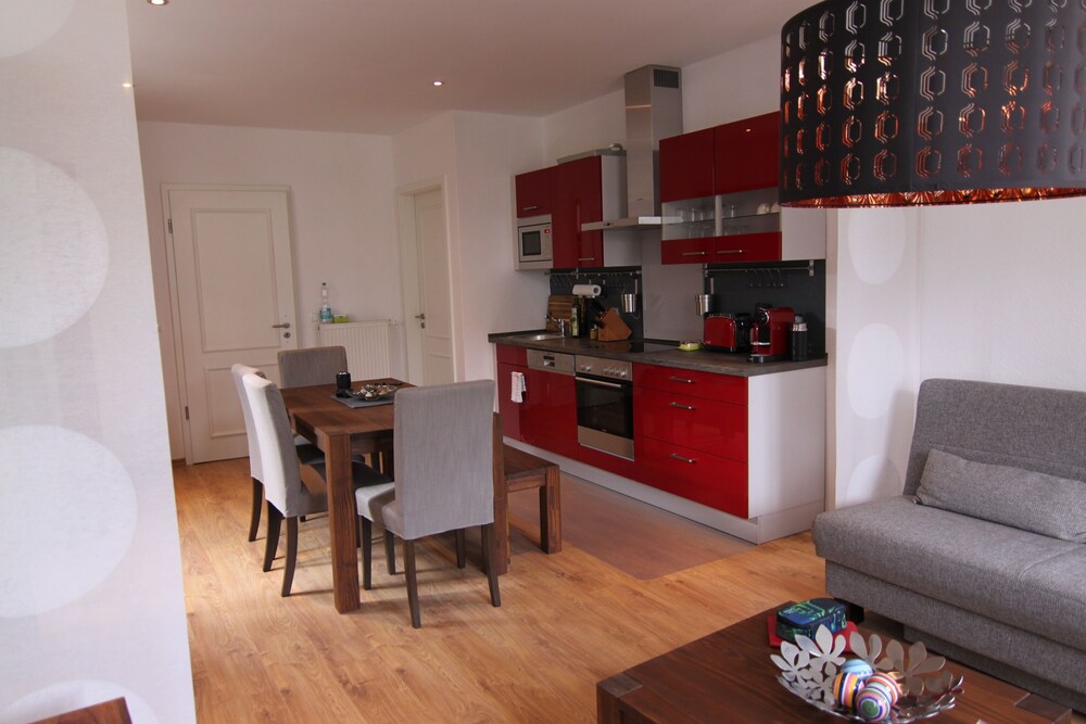 Download 2 zimmer wohnung in pensacola beach Desktop Wallpaper 2 Zimmer Wohnung In Pensacola Beach