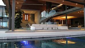 Piscine extérieure