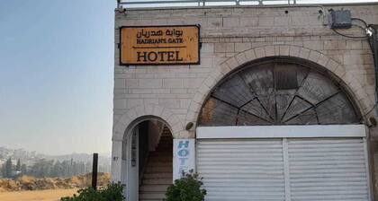 Hadrian's Gate Hotel