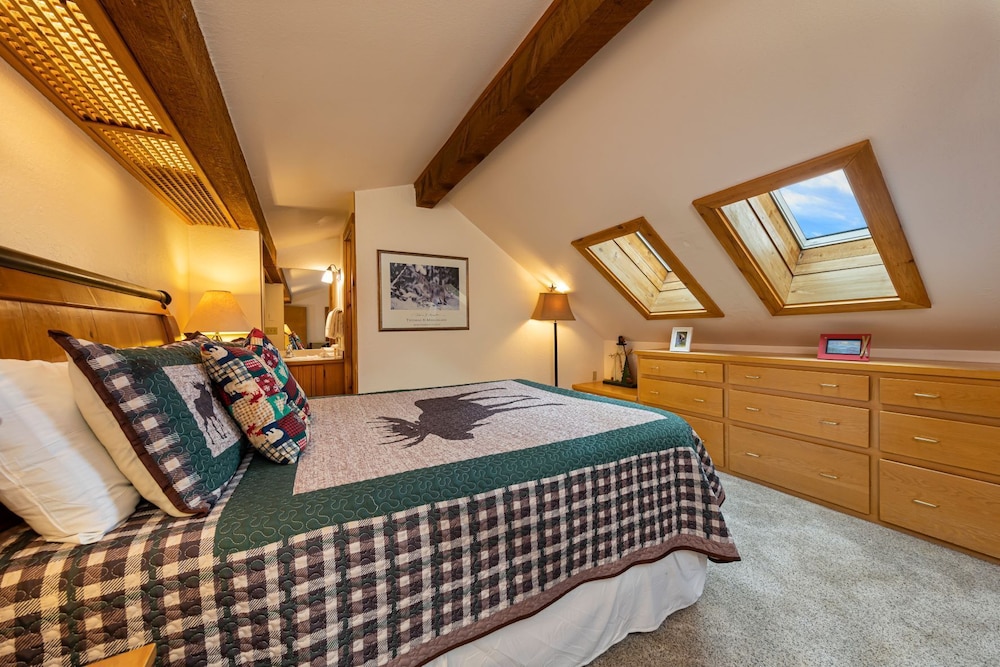 Juniper 123 The Aspens Comfortable Renovated Condo Moose Wilson