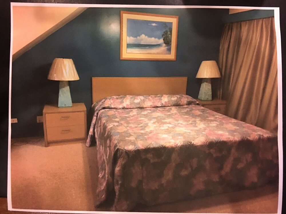 Kaluako'i Resort Cottage 1A Beachfront Rental Molokai, Hawaii Maui