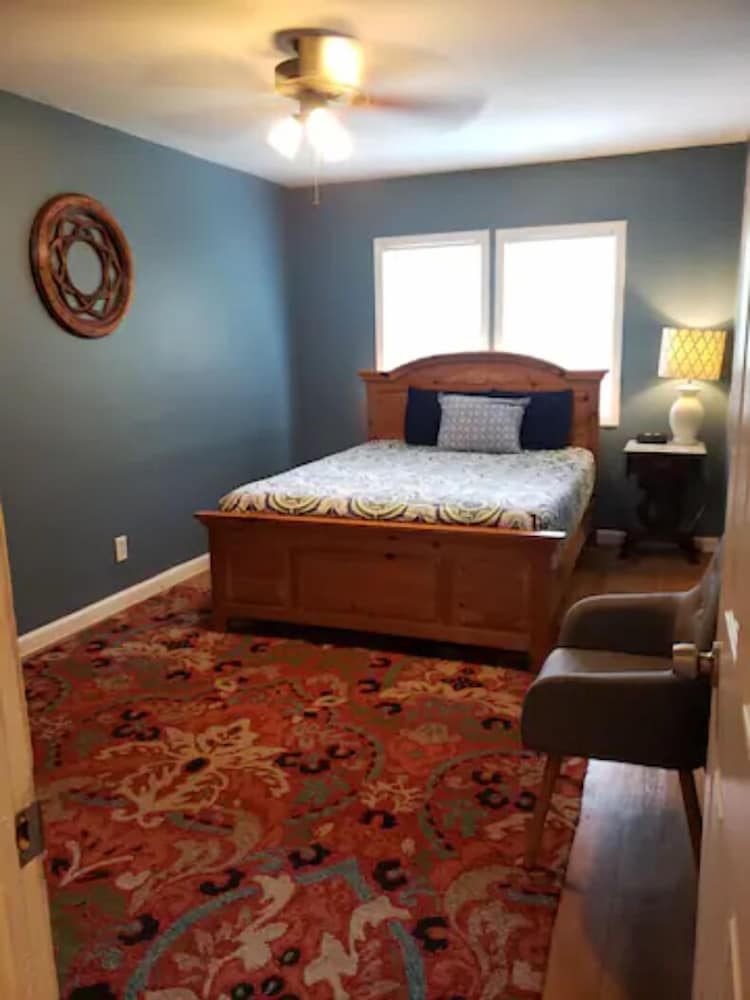 Go Braves!- 3bd/2ba 6min from Mercedes-Benz/CNN/GWCC