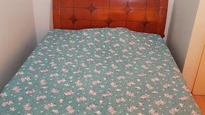 3 bedrooms, iron/ironing board, WiFi