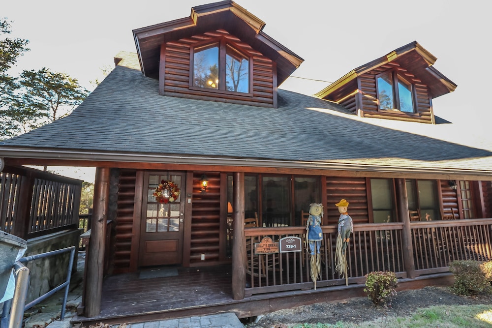 Convenient Getaway Near Dollywood In Gatlinburg Pigeon Forge