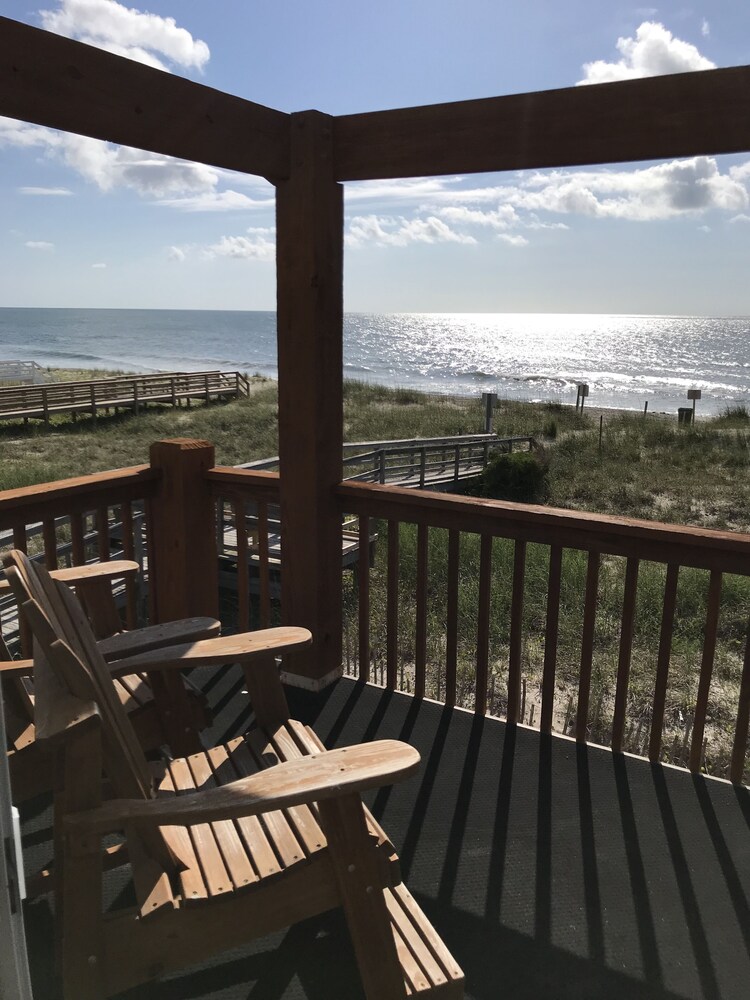 Oceanfront - still booking into Fall/Winter