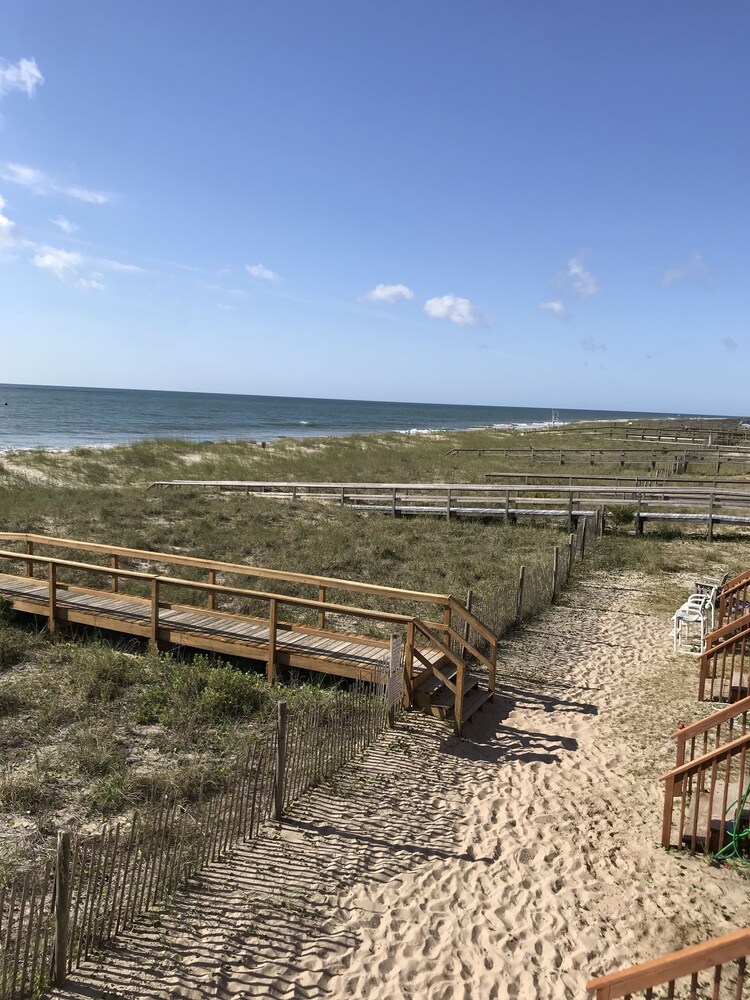 Oceanfront - still booking into Fall/Winter