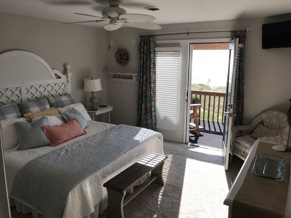 Oceanfront - still booking into Fall/Winter