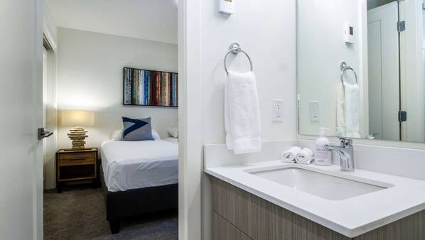2 bedrooms, Internet