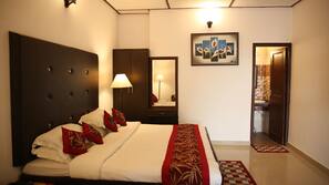 1 bedroom, premium bedding, individually decorated