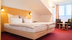 1 Schlafzimmer, Allergikerbettwaren, Zimmersafe, Schreibtisch