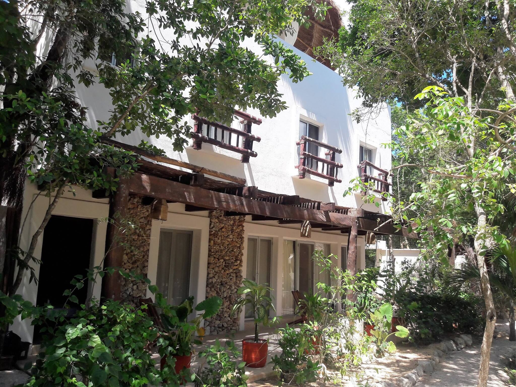 2 Bedroom Villa In The Jungle With Kitchenette, Ideal for Families in Chemuyil in Chemuyil, Mexico