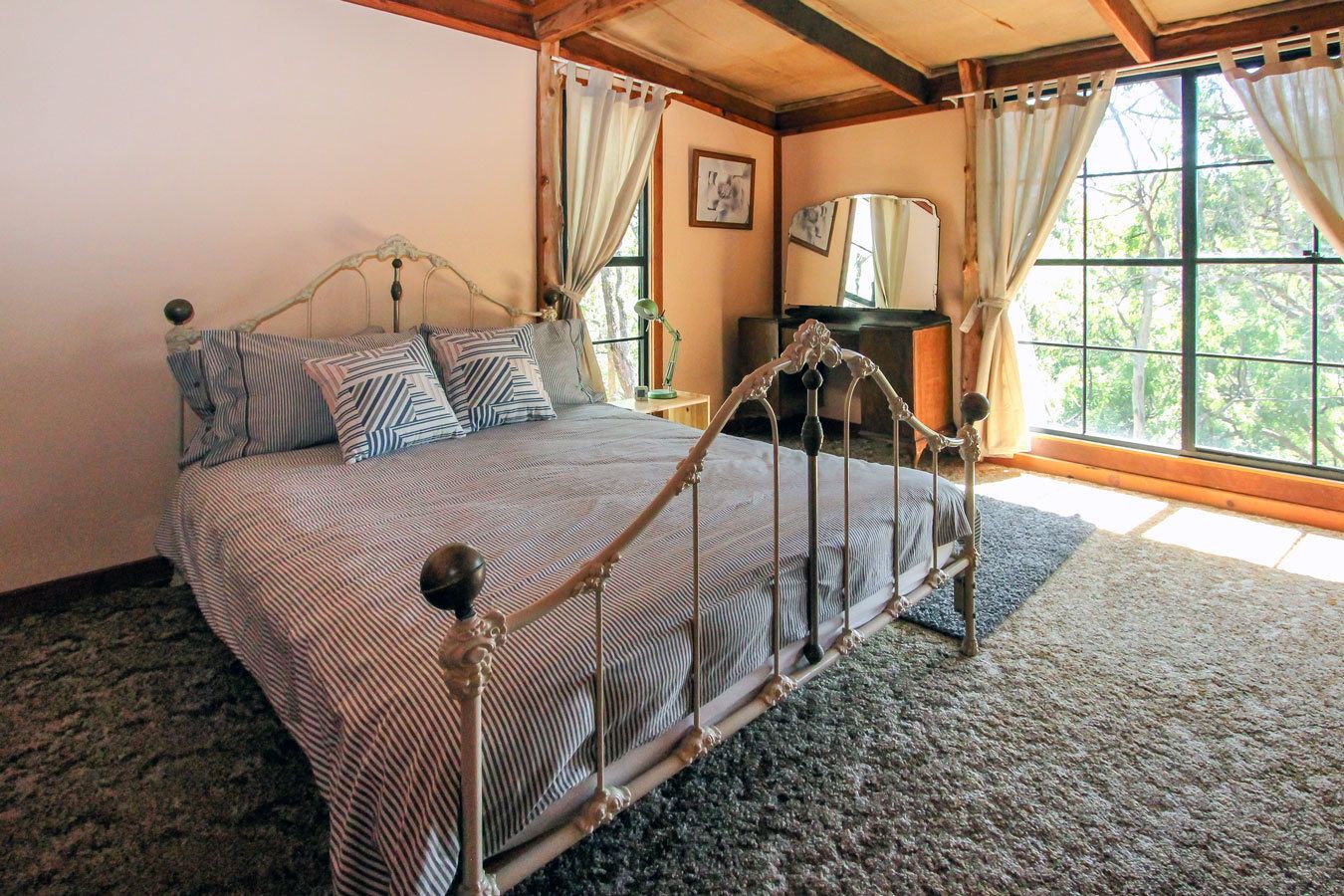 Shady Creek Eco Cabin