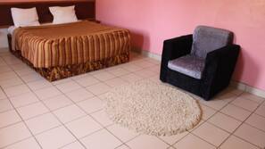 Bureau, Wi-Fi gratuit, draps fournis