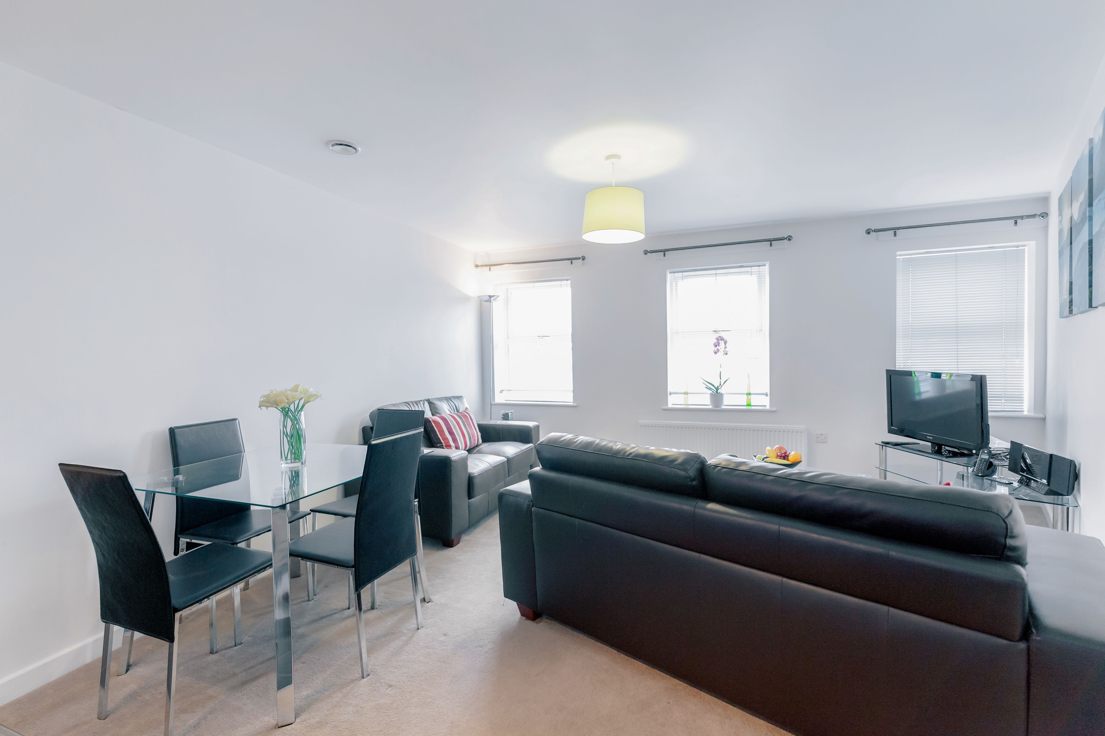 Roomspace Apartments -Jubilee Court in Horley in Horley, United Kingdom