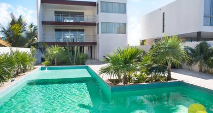 San Bruno Tropical Villa with Pool