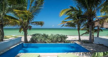Piña Beach House in San Benito Beach