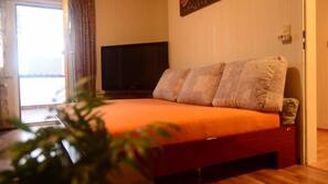Desk, iron/ironing board, free WiFi, linens