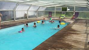 Piscine extérieure (ouverte en saison)