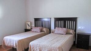 Decoración individual, mobiliario individual, sistema de insonorización