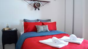 Iron/ironing board, free WiFi, linens