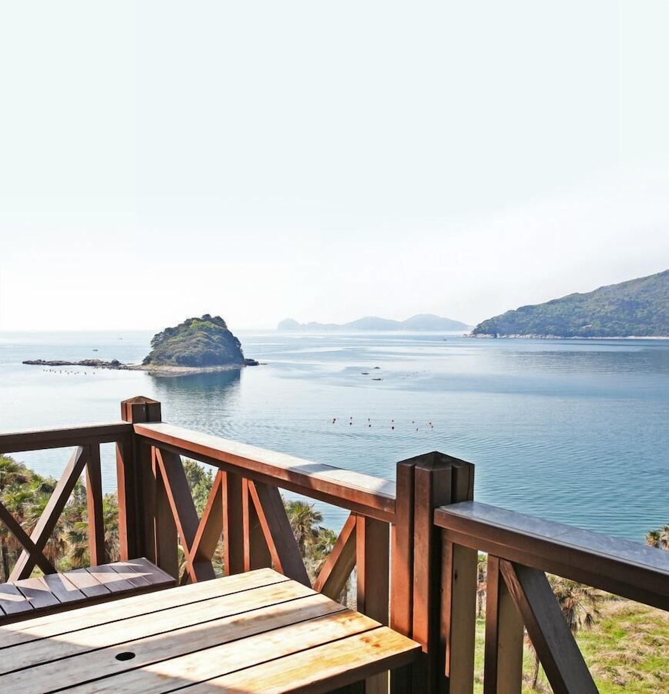 A day in Geoje Pension in Changwon, South Korea