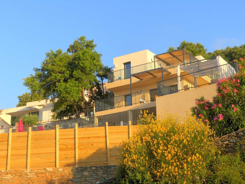 Les Terrasses D'erbalunga in Brando, France