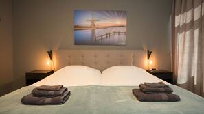 Luxe beddengoed, een strijkplank/strijkijzer, gratis wifi, beddengoed