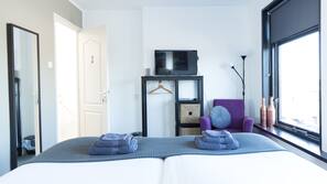 Luxe beddengoed, een strijkplank/strijkijzer, gratis wifi, beddengoed