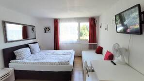 Hochwertige Bettwaren, Minibar, Schreibtisch, schallisolierte Zimmer