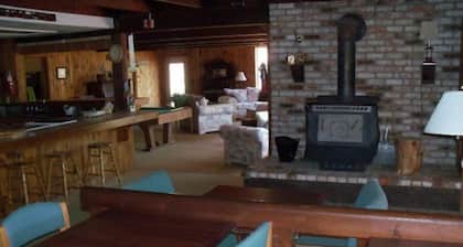 The Cascade Lodge Holiday home 12 BestStayz.1
