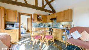 Fridge, oven, hob, electric kettle