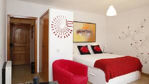 Cots/infant beds, free WiFi, linens