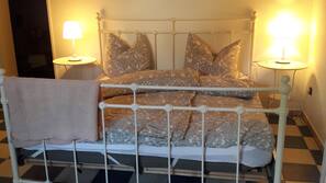 3 Schlafzimmer, individuell dekoriert, individuell eingerichtet