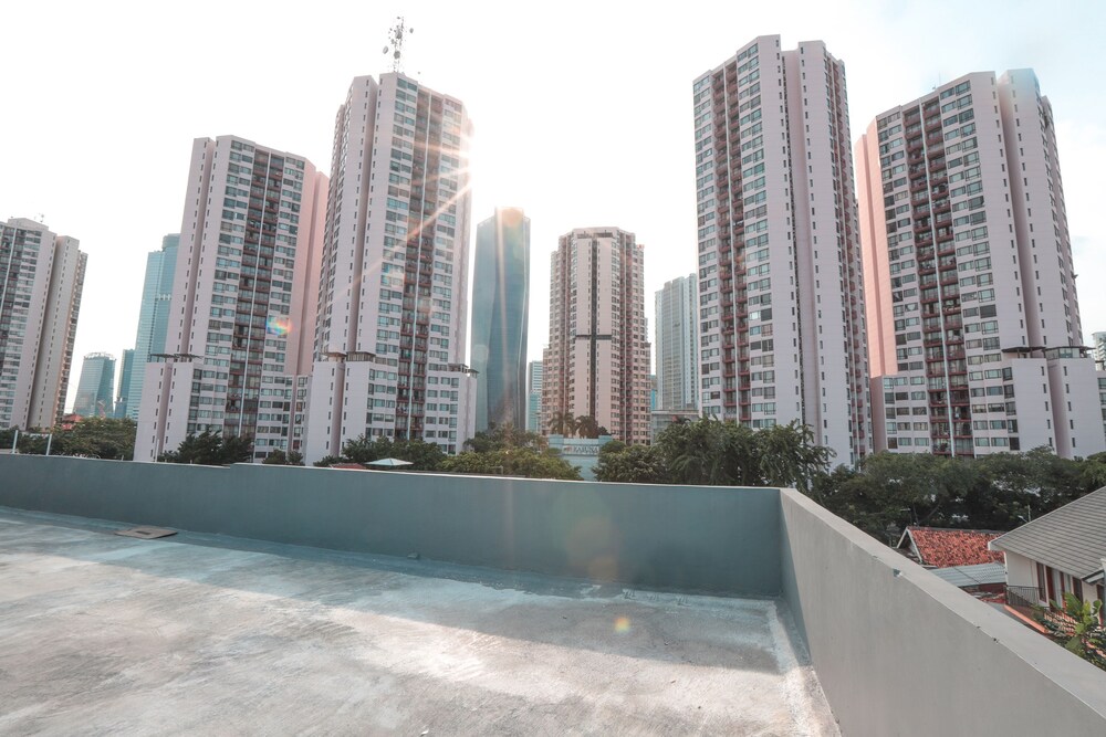 Oyo 285 Taman Rasuna Asri Residence In Jakarta Expedia